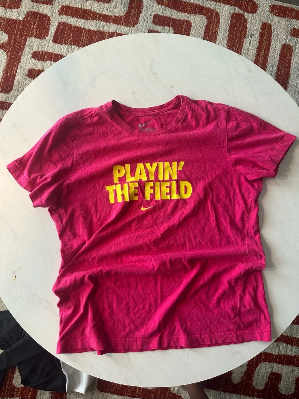 Nike Pink Playin the field short sleeve tee in Girls size XXL